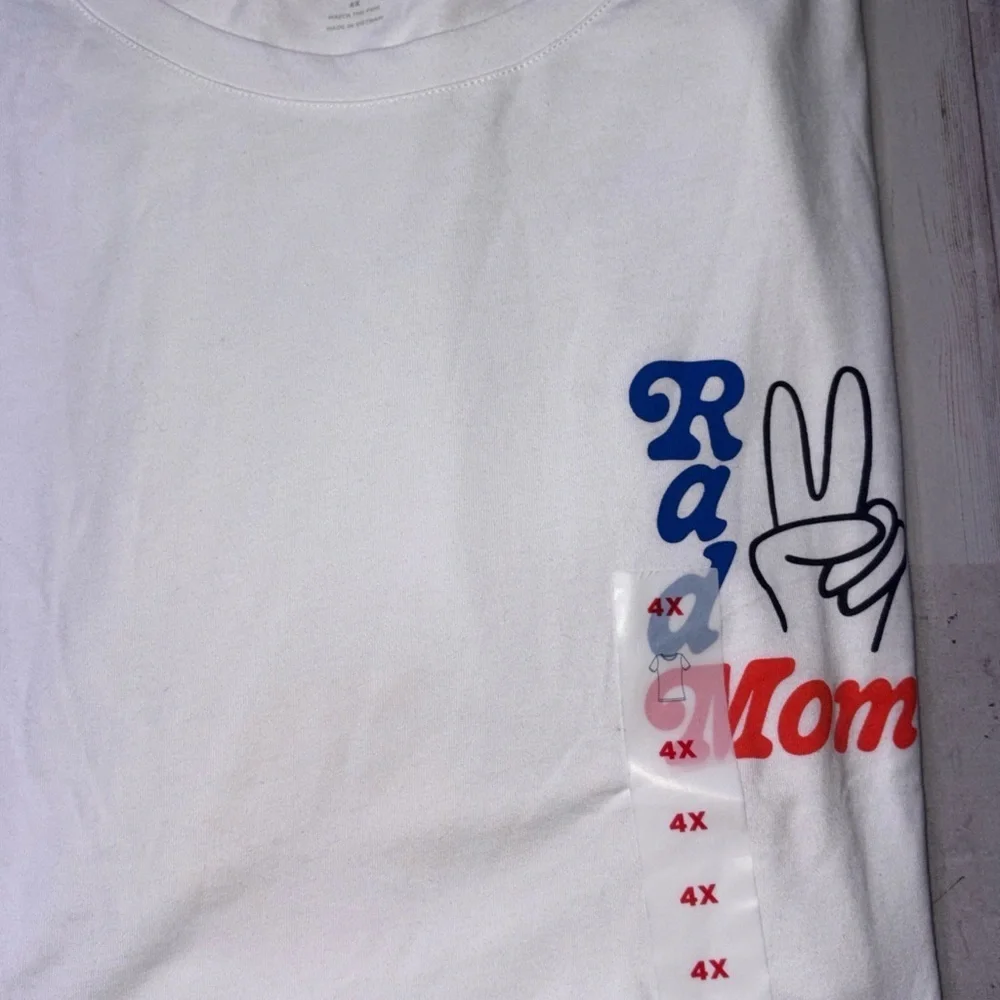 Old Navy Women’s Size 4x White Cotton (Rad Mom)- T-shirt NWT! - Picture 8 of 15